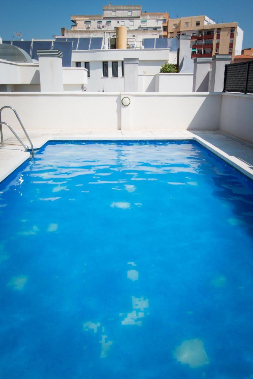 Holidays2Malaga Refino Pool And Parking Málaga Exterior foto