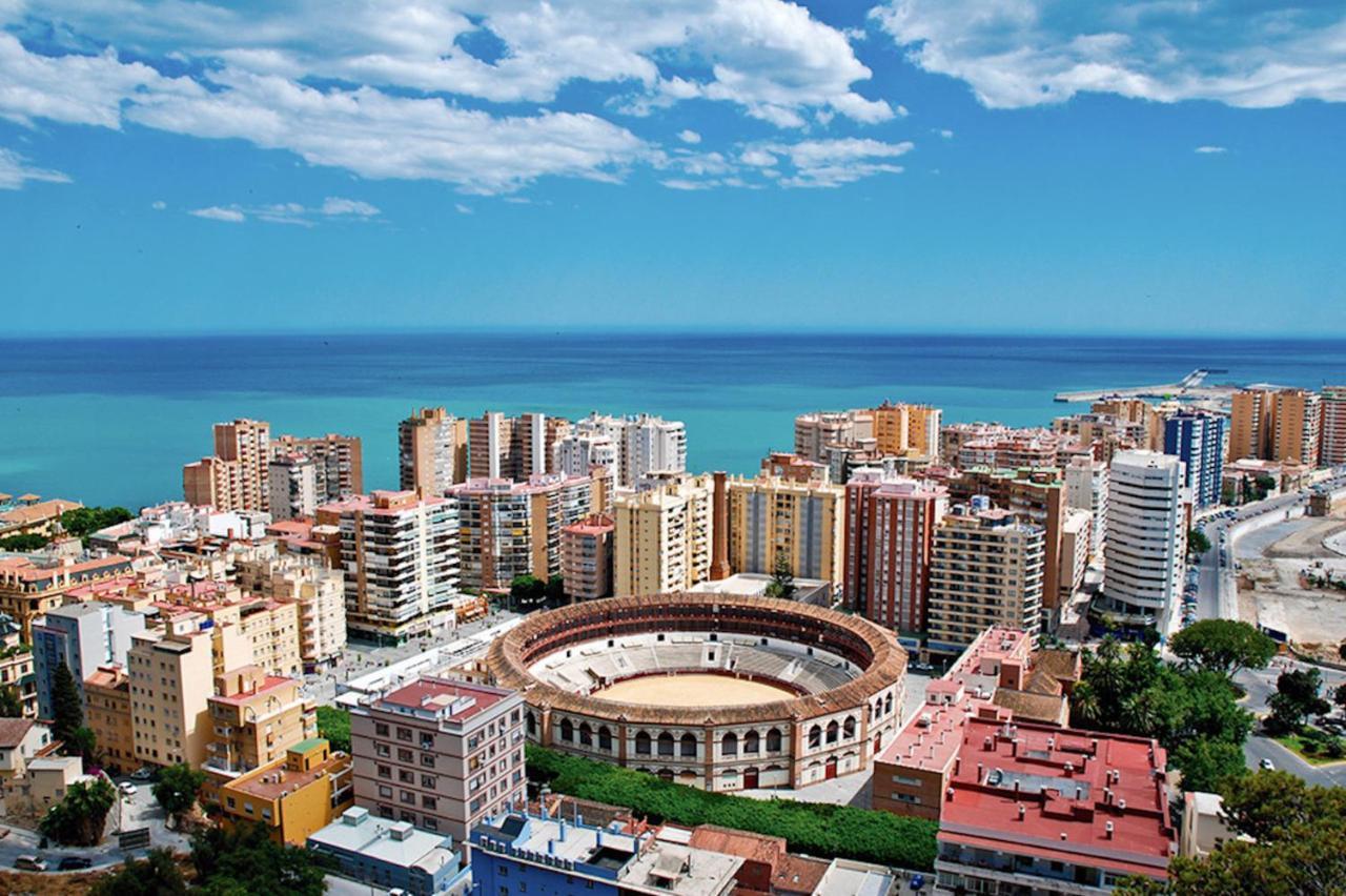 Holidays2Malaga Refino Pool And Parking Málaga Exterior foto